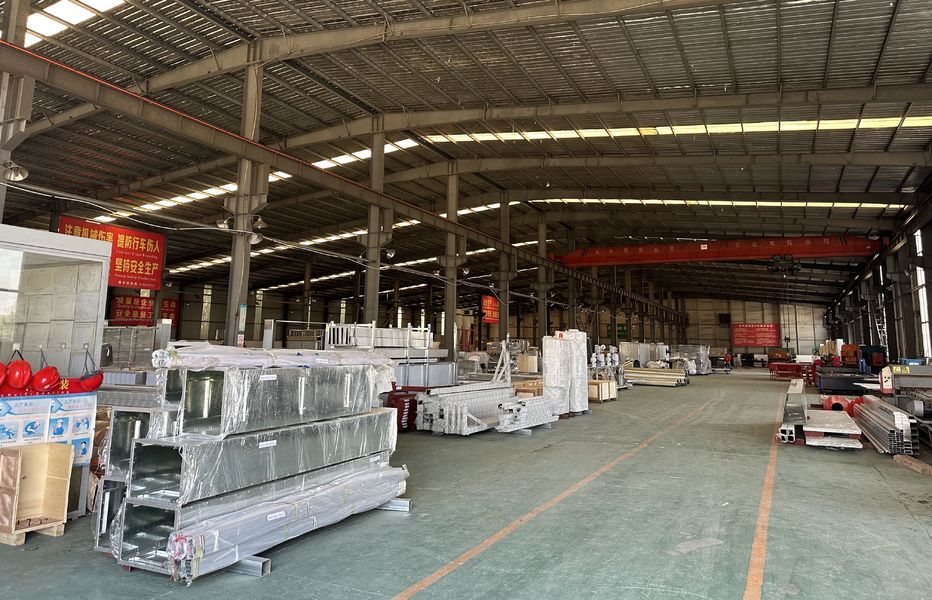 Zhejiang Huier Coating Environmental Protection Equipment Co., Ltd 製造者の生産ライン